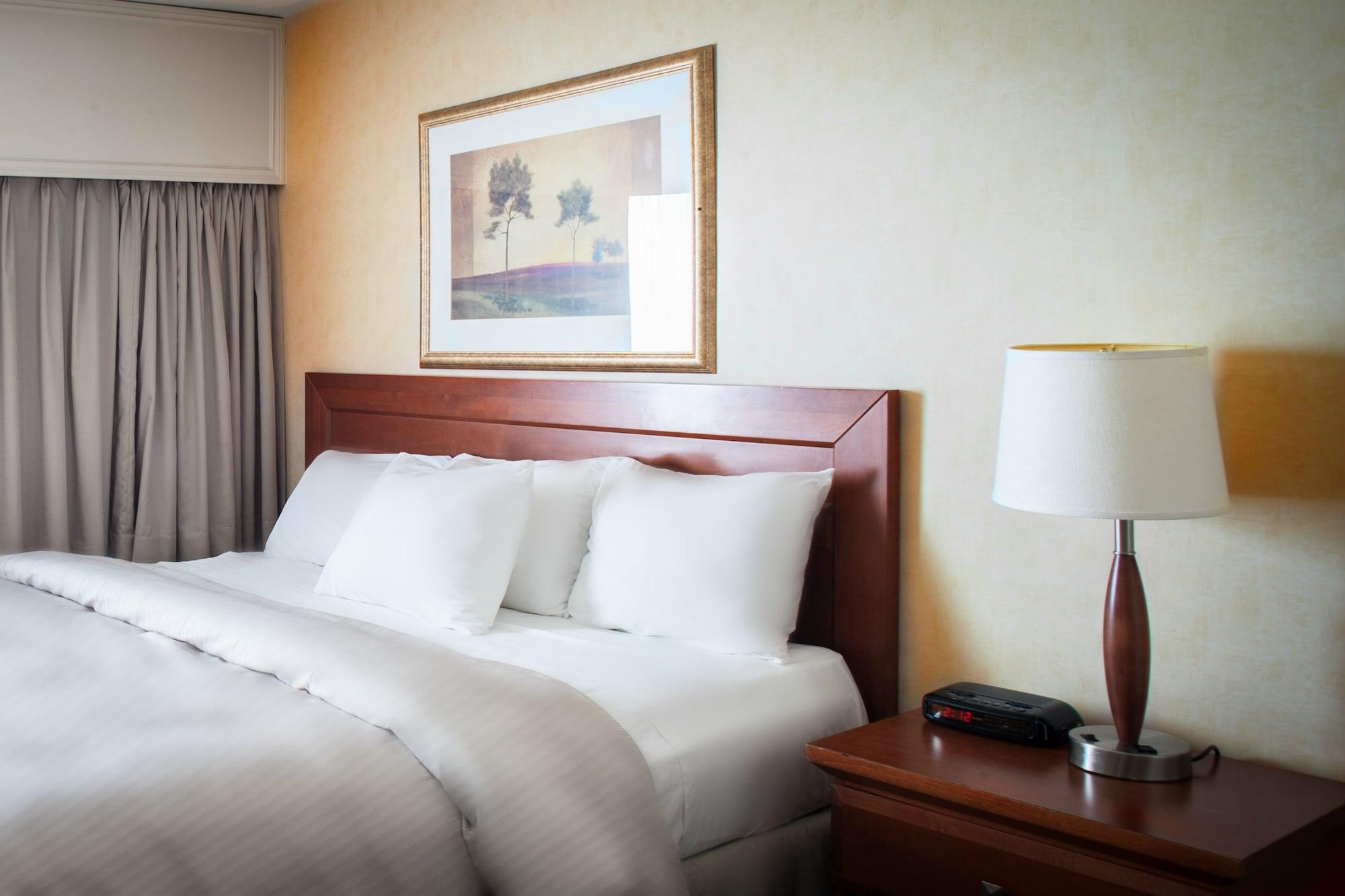 The Senator Hotel & Conference Center Тиминс Екстериор снимка