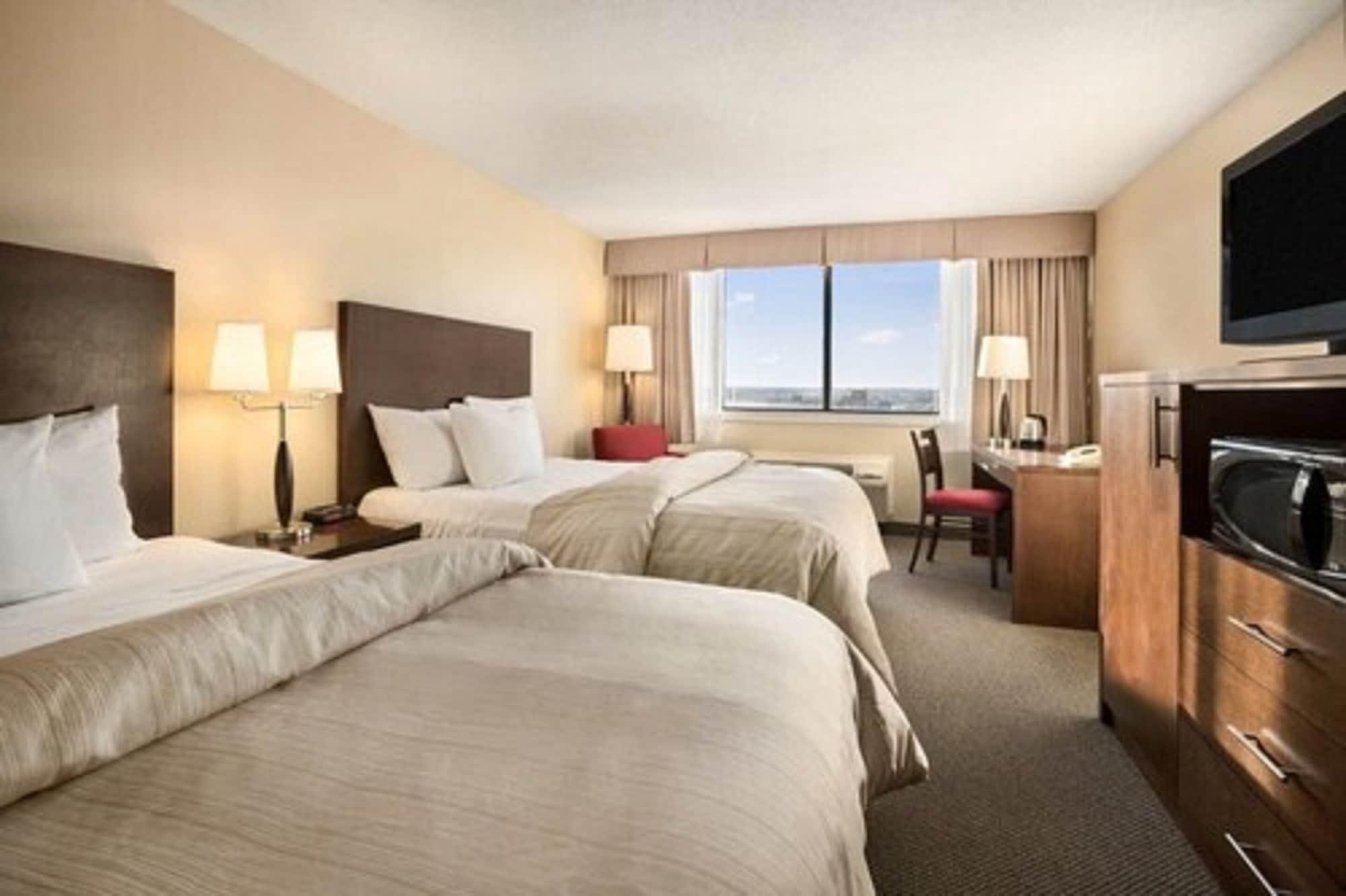 The Senator Hotel & Conference Center Тиминс Екстериор снимка
