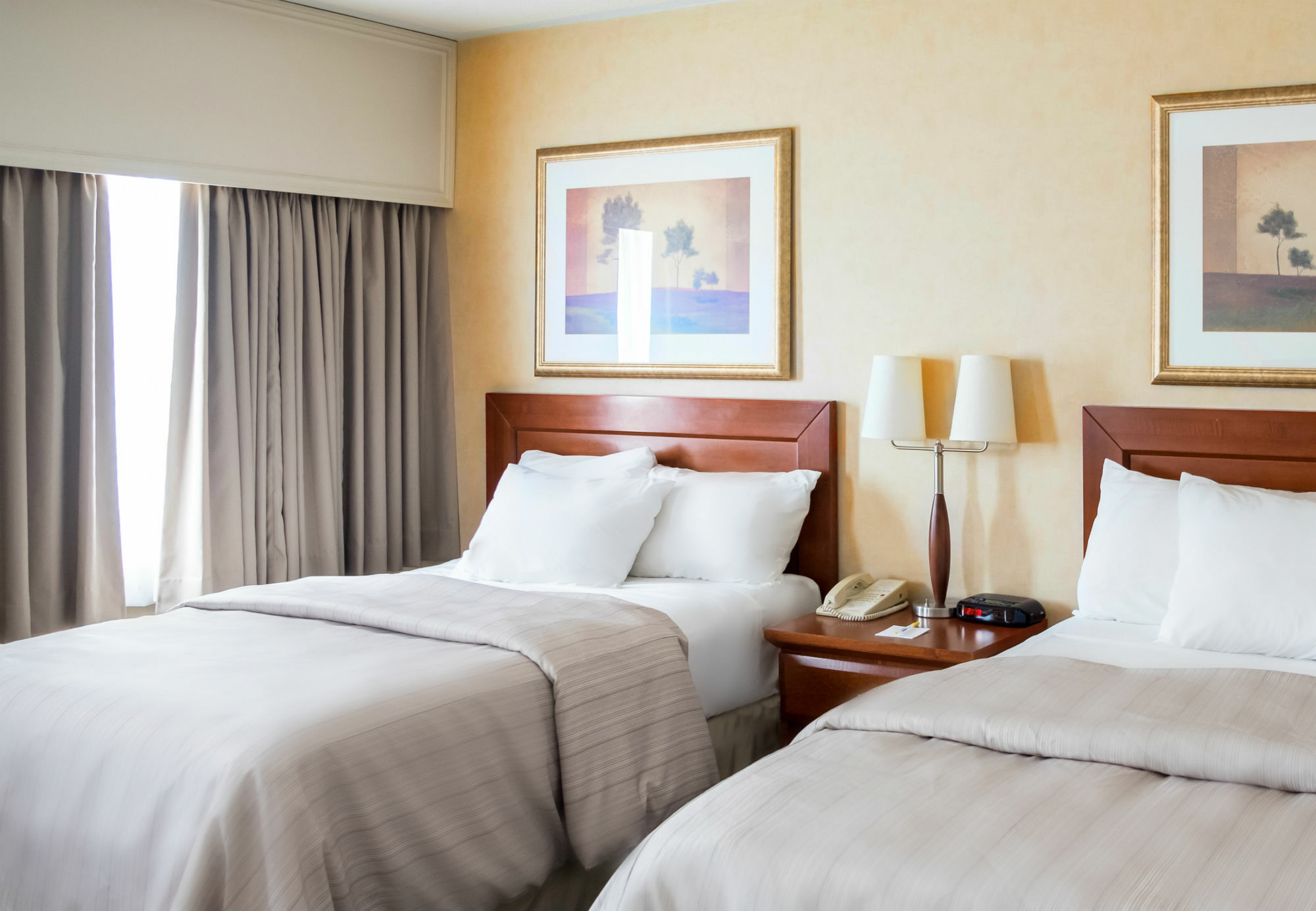 The Senator Hotel & Conference Center Тиминс Екстериор снимка