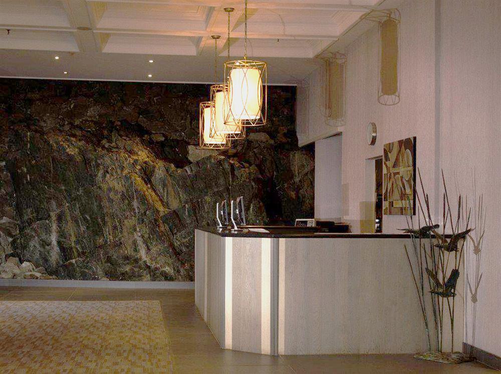 The Senator Hotel & Conference Center Тиминс Екстериор снимка