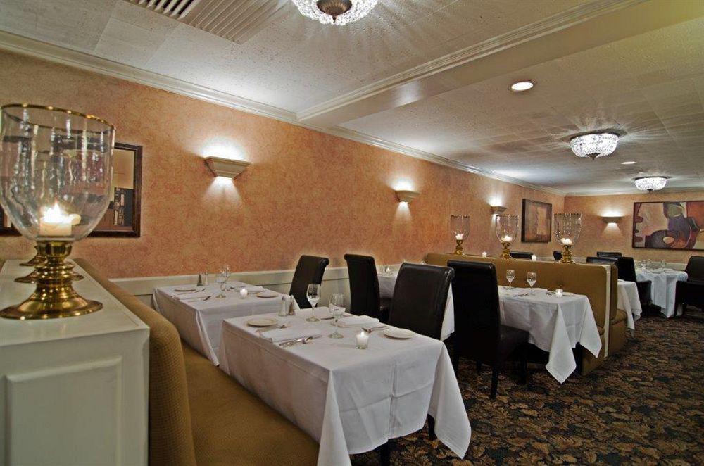The Senator Hotel & Conference Center Тиминс Екстериор снимка